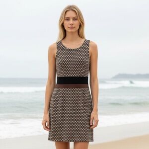 B44 Dressed Pullover Sheath Dress Sleeveless Patterned